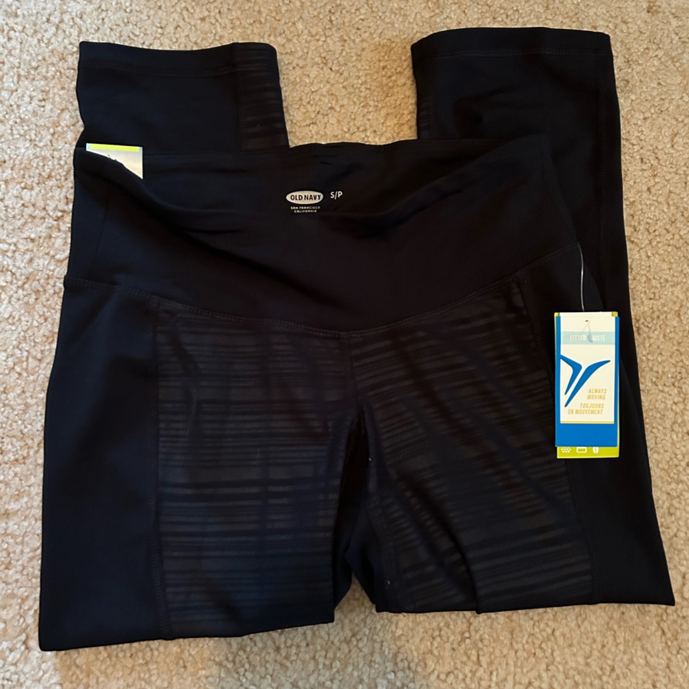 Old Navy Fitted Cropped Compression Tights